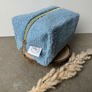 Fluffy Kosmetiktasche - Ice Blue