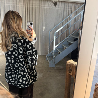 Oversized Teddy Jacke - Leo Schwarz