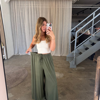 Basic Stoffhose - Olive (XS-XXL)