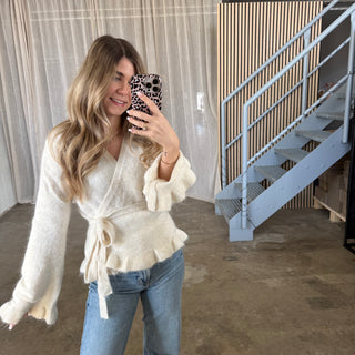 Wickeljacke Rüschen - Creme