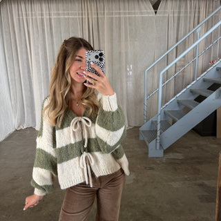 Strickjacke Bella - Olive x Creme
