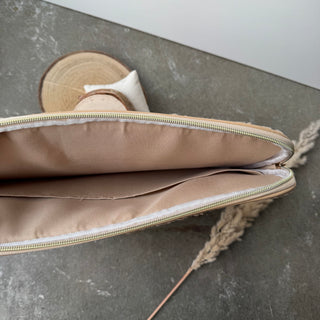 Fluffy Laptop Case - Farbe Beige