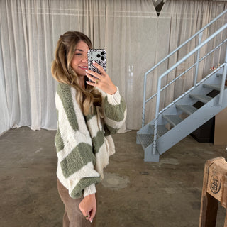 Strickjacke Bella - Olive x Creme