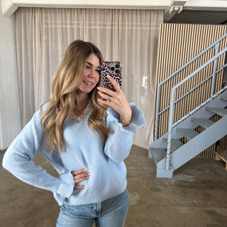 Spitzen Rüschen Pulli - Babyblau