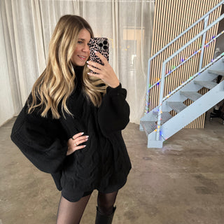 Tangled Oversized Pulli - Schwarz