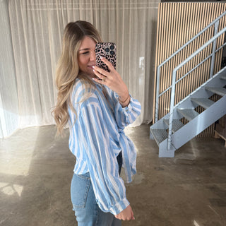 Oversize Musselinbluse Big Stripes - Hellblau x Weiß