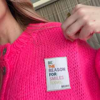 Believe Strickjacke - Neon Pink