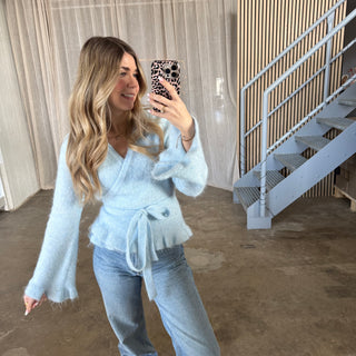 Wickeljacke Rüschen - Babyblau