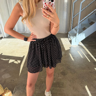 Soft Flow Shorts - Dots Schwarz x Weiß