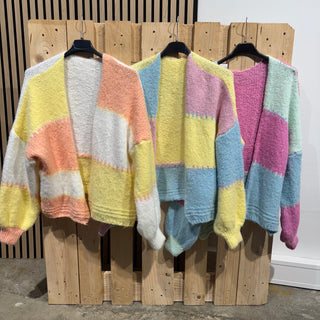 Strickjacke Karos Minty