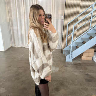 Oversized Pulli - Beige x Creme
