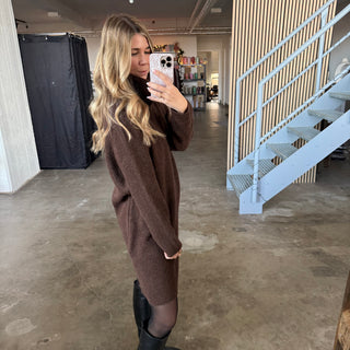 Cozy Strickkleid - Dunkelbraun