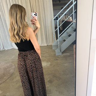 Basic Stoffhose Leo Edition - Braun