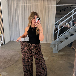 Basic Stoffhose Leo Edition - Braun
