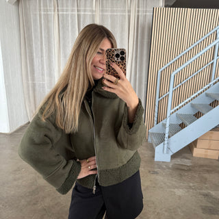 Ted Jacke - Olive