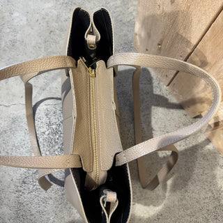 Polly De Luxe Tasche - Gold Hardware - Knöpfe