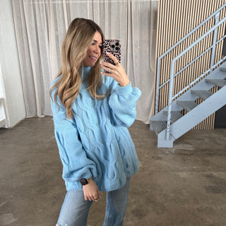 Tangled Oversized Pulli - Babyblau