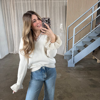 Spitzen Rüschen Pulli - Creme