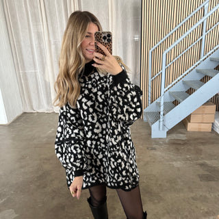 Oversized Pulli - Leo Schwarz x Creme