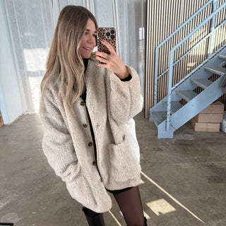 Oversized Teddy Jacke - Creme