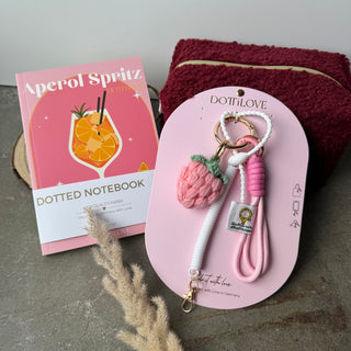Muttertags Special - Erdbeere Anhänger x Aperoli Notizbuch x Fluffy